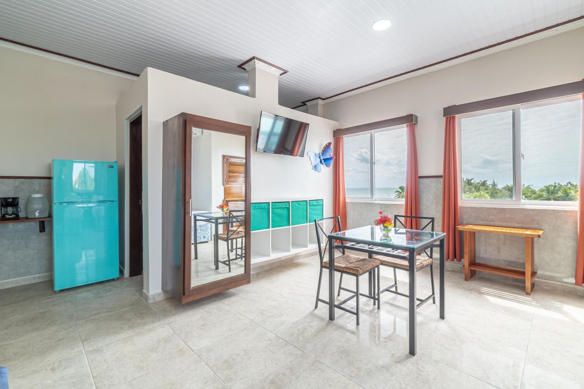 Island Magic Beach Resort Caye Caulker Exterior foto