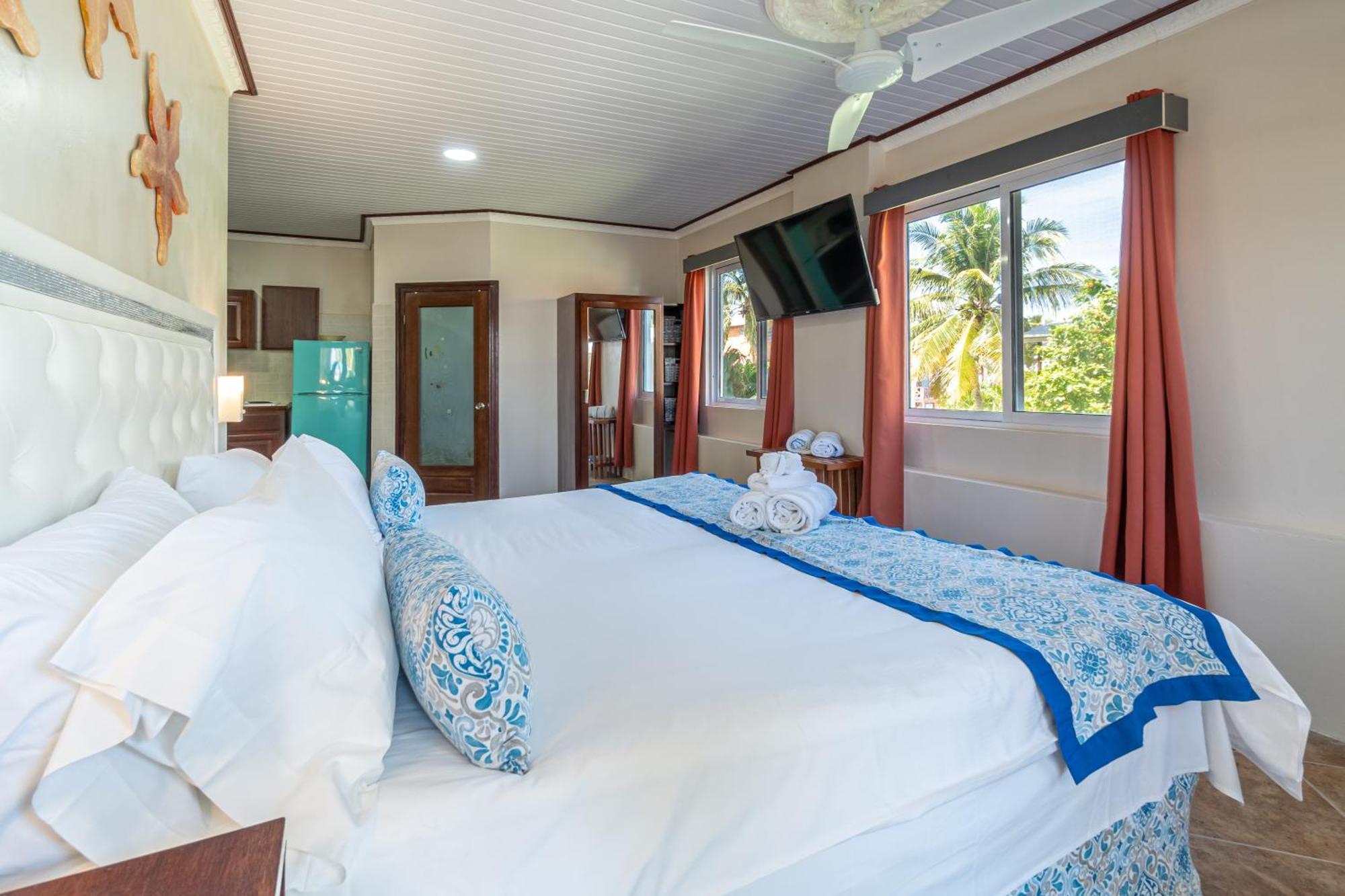 Island Magic Beach Resort Caye Caulker Exterior foto
