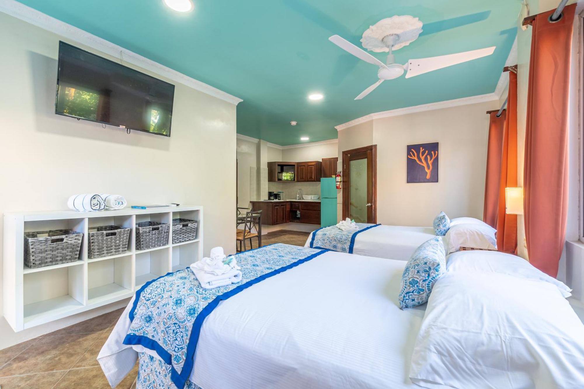 Island Magic Beach Resort Caye Caulker Exterior foto